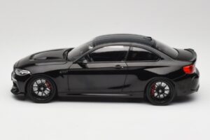 BMW M2 CS F87 Musta Metallic mustilla vanteilla Minichamps 1:18 155021026 Metalli — kuva 3 / 6