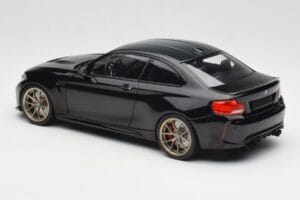 BMW M2 CS F87 Musta Metallic Kultaisilla Vanteilla Minichamps 1:18 155021021 Metalli — kuva 5 / 6