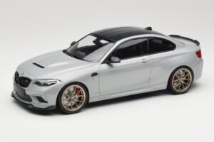 BMW M2 CS F87 Hopea kultaisilla vanteilla Minichamps 1:18 155021028 Metalli
