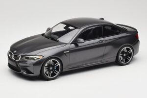 BMW M2 F87 Grey Metallic Minichamps 1:18 155026102 Metalli