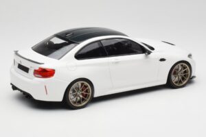 BMW M2 F87 CS Alpine White Kultaiset Vanteet Minichamps 1:18 155021020 Metalli — kuva 2 / 6