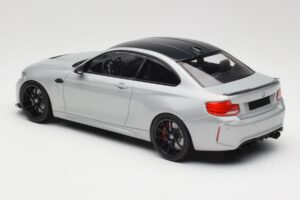 BMW M2 F87 CS Hockenheim Silver Mustat Vanteet Minichamps 1:18 155021024 Metalli — kuva 5 / 6