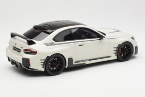 BMW M2 G87 M Performance Valkoinen GT Spirit 1:18 GT476 Hartsi — kuva 2 / 6