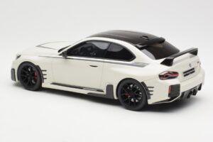 BMW M2 G87 M Performance Valkoinen GT Spirit 1:18 GT476 Hartsi — kuva 5 / 6