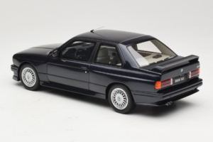 BMW M3 E30 Europameister Macau Blue Otto 1:18 OT1216 Metalli — kuva 5 / 6