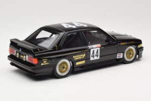 BMW M3 E30 JPS Team BMW #44 J. Richards / T. Longhurst Class Winners Bathurst 1000 1987 Minichamps 1:18 155872044 Metalli — kuva 2 / 6