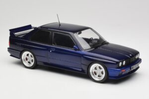 BMW M3 E30 Macau Blue IXO 1:18 18CMC122 Metalli — kuva 4 / 6