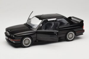 BMW M3 E30 Sport Evo Musta Solido 1:18 S1801501 Metalli — kuva 2 / 8