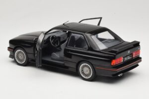 BMW M3 E30 Sport Evo Musta Solido 1:18 S1801501 Metalli — kuva 5 / 8