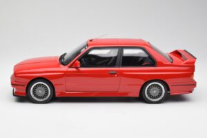 BMW M3 E30 Sport Evolution Punainen Otto 1:12 G033 Hartsi — kuva 3 / 6