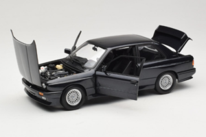 BMW M3 E30 Sport Evolution Blue Metallic Minichamps 1:18 180020308 Metalli — kuva 2 / 8