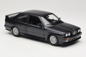 BMW M3 E30 Sport Evolution Blue Metallic Minichamps 1:18 180020308 Metalli — kuva 6 / 8