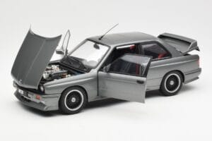 BMW M3 E30 Sport Evolution Cecotto Harmaa AUTOart 1:18 70567 Metalli — kuva 2 / 8