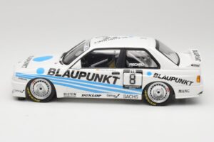 BMW M3 E30 Team Schnitzer #8 O. Manthey DTM 1988 Minichamps 1:18 155882008 Metalli — kuva 3 / 6
