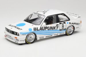 BMW M3 E30 Team Schnitzer #8 O. Manthey DTM 1988 Minichamps 1:18 155882008 Metalli