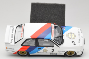 BMW M3 E30 Warsteiner #2 E. van de Poele DTM Champion 1987 Minichamps 1:18 80430396026-O1 Metalli — kuva 8 / 9