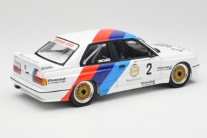 BMW M3 E30 #2 Warsteiner E. van de Poele DTM Champion 1987 Minichamps 1:18 80430396026-O Metalli — kuva 3 / 8