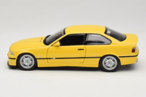 BMW M3 E36 Dakar Yellow UT Models 1:18 180022300 Metalli — kuva 4 / 8
