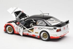 BMW M3 E36 GTR #0 B. Auberlen / M. Simo / P. Cunningham Daytona 24 Hours 1998 UT Models 1:18 39816 Metalli — kuva 5 / 8