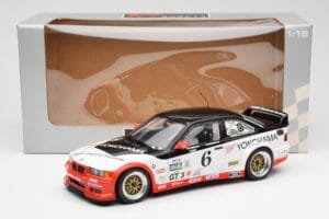 BMW M3 E36 GTR #0 B. Auberlen / M. Simo / P. Cunningham Daytona 24 Hours 1998 UT Models 1:18 39816 Metalli — kuva 8 / 8