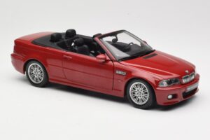 BMW M3 E46 Avoauto Punainen Kyosho 1:18 08505R Metalli — kuva 6 / 8