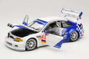 BMW M3 E46 GTR #24 D. Muller / J. Muller / H.-J. Stuck ALMS 2001 Minichamps 1:18 80430139184 Metalli — kuva 2 / 8