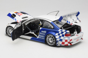BMW M3 E46 GTR #42 J. Muller / J-J. Lehto ALMS 2001 Minichamps 1:18 80430139183-R1 Metalli — kuva 5 / 8