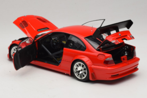 BMW M3 E46 GTR Street Punainen Minichamps 1:18 100012101 Metalli — kuva 5 / 8