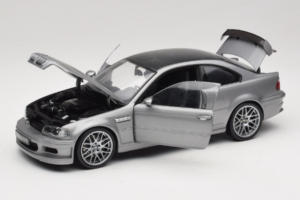 BMW M3 E46 GTR Street Hopeanvärinen Harmaa Kyosho 1:18 08507S Metalli — kuva 2 / 8