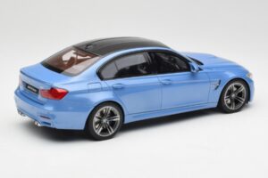 BMW M3 F80 Yas Marina Sininen GT Spirit 1:18 GT055 Hartsi — kuva 2 / 6