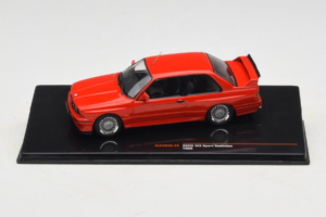 BMW M3 E30 Sport Evolution Punainen IXO 1:43 CLC583N Metalli