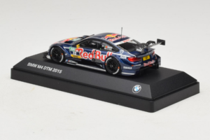 BMW M4 #13 Red Bull A. da Costa BMW Team RBM DTM 2015 Minichamps 1:43 80422405596 Metalli — kuva 3 / 5