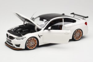 BMW M4 F82 GTS Alpine White Minichamps 1:18 110025221 Metalli — kuva 2 / 8