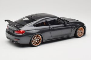 BMW M4 F82 GTS Mineral Grey Metallic Minichamps 1:18 110025222 Metalli — kuva 3 / 8