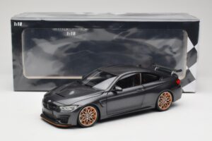 BMW M4 F82 GTS Mineral Grey Metallic Minichamps 1:18 110025222 Metalli — kuva 8 / 8