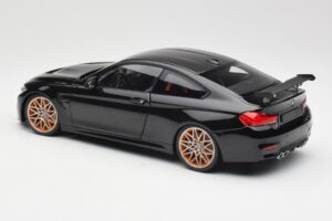 BMW M4 F82 GTS Sapphire Black Metallic Minichamps 1:18 110025220 Metalli — kuva 7 / 8