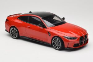 BMW M4 F82 Imola Red Metallic Minichamps 1:18 155020121 Metalli — kuva 4 / 6