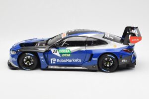 BMW M4 G82 GT3 Schubert Motorsport #25 P. Eng DTM 2022 Minichamps 1:18 113222025 Metalli — kuva 4 / 8