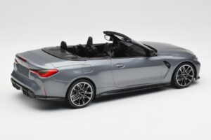 BMW M4 G82 Avoauto Grey Metallic Minichamps 1:18 155021034 Metalli — kuva 2 / 6