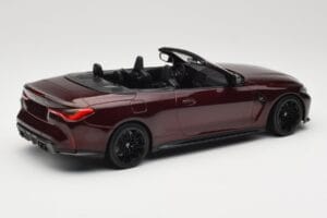 BMW M4 G83 Avoauto Punainen Metallic Minichamps 1:18 155021032 Metalli — kuva 2 / 6