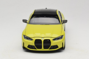 BMW M4 G82 Keltainen Jälleenmyyjän Erikoisversio Minichamps 1:18 80435A51949-R1 Metalli — kuva 4 / 10