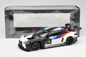 BMW M4 G82 GT3 Presentation 2021 Minichamps 1:18 80435A5D002 Metalli — kuva 8 / 8