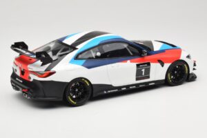 BMW M4 G82 GT4 #1 Presentation 2022 Otto 1:18 OT1228 Hartsi — kuva 2 / 6