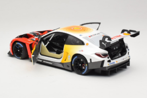 BMW M4 GT3 #72 D. Harper / M. Hesse / C. Weerts BMW M Team RMG 24 Hours of Nurburgring 2024 Minichamps 1:18 113242072 Metalli — kuva 5 / 8