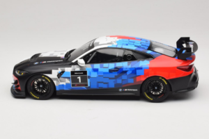 BMW M4 GT4 #1 Presentation 2024 Otto 1:18 OT1125 Hartsi — kuva 3 / 6