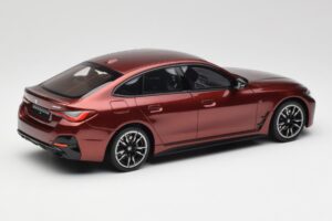 BMW M440i G26 Gran Coupe Aventurine Punainen Otto 1:18 OT1075 Hartsi — kuva 2 / 6