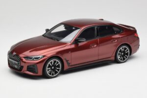 BMW M440i G26 Gran Coupe Aventurine Punainen Otto 1:18 OT1075 Hartsi