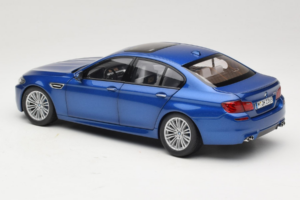 BMW M5 F10 Monte Carlo Blue Paragon 1:18 80432186352 Metalli — kuva 7 / 8