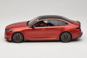 BMW M5 G90 Beach Orange GT Spirit 1:18 GT966 Hartsi — kuva 3 / 6
