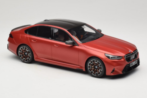 BMW M5 G90 Beach Orange GT Spirit 1:18 GT966 Hartsi — kuva 4 / 6